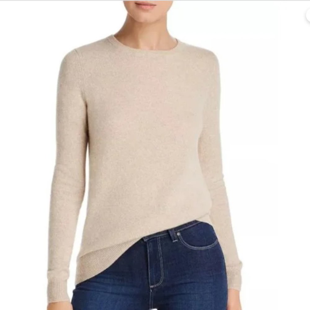 NWT Bloomingdale’s Aqua 100% cashmere sweater